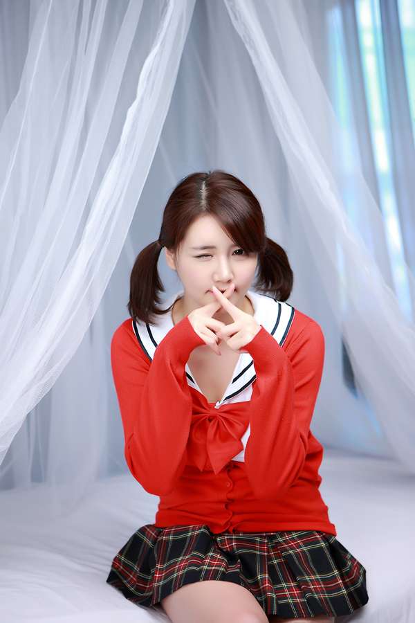 Han Ga Eun Cute Red School Girl
